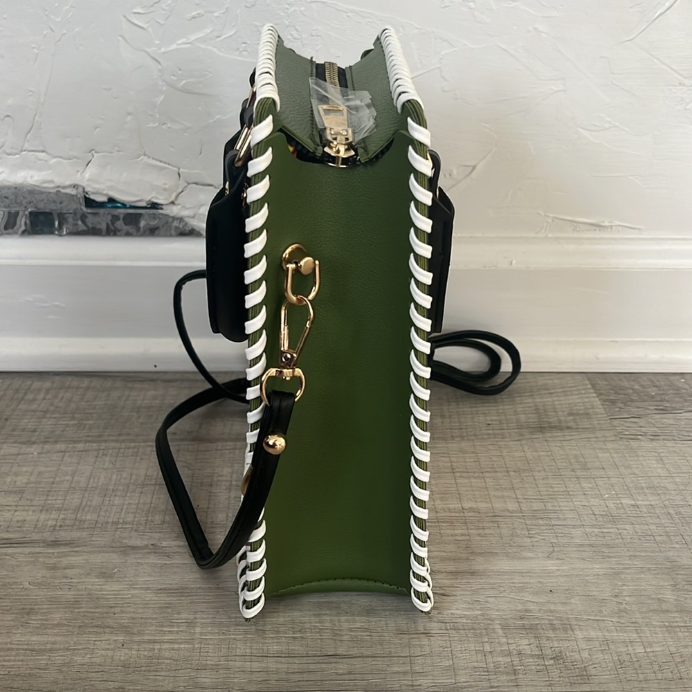 *SOLD* CHiP modern style VW camper van bug beetle car waves surf crossbody purse - Picture 15 of 17